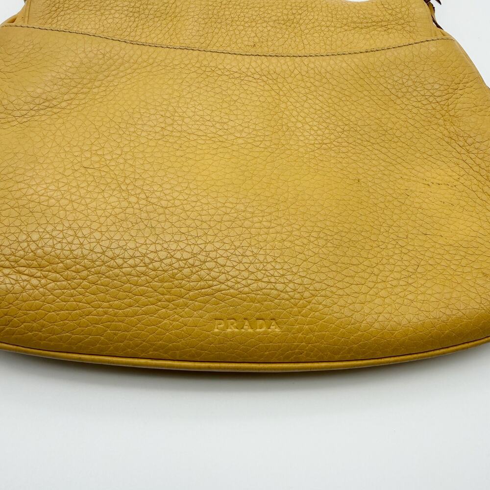 Prada Vintage Ginestra Yellow Vitello Leather Chain Bag Turn-Lock Archive Find - Picture 8 of 13